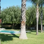 Dependance In Villa Con Piscina